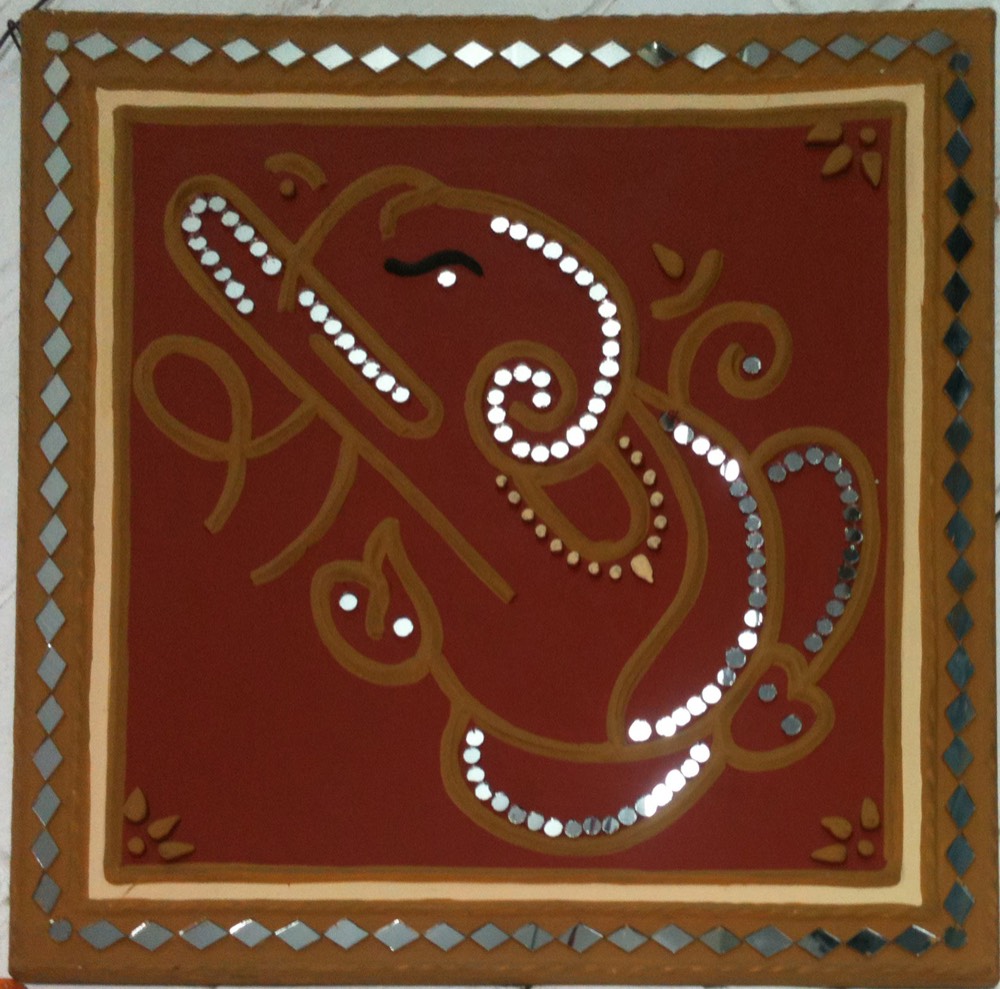 Red mud art with ganpati design